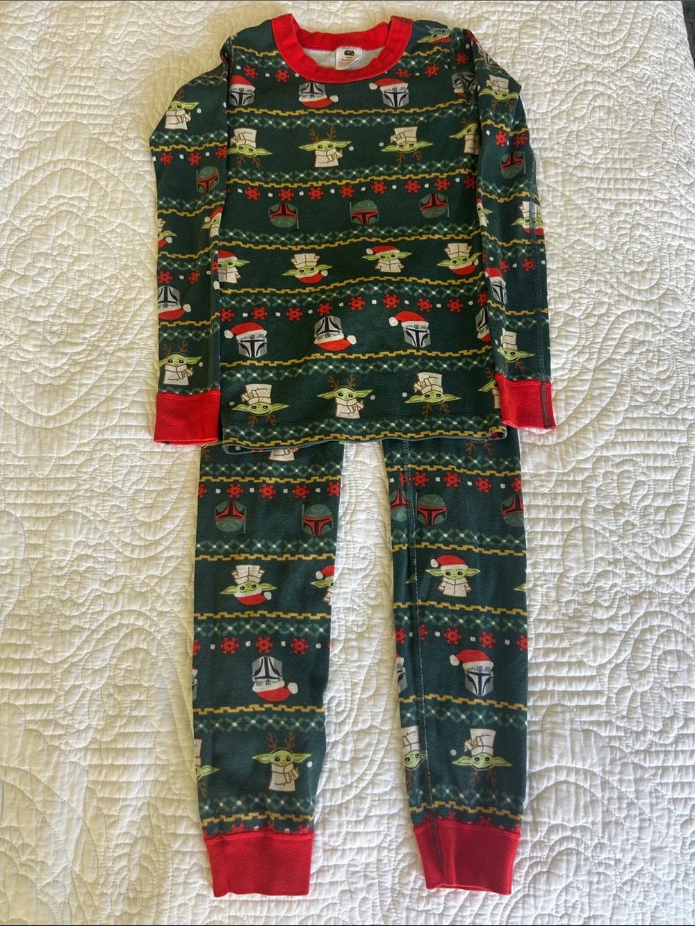 Christmas Hanna Andersson The Mandalorian HannaJams -Long
Pajama Set - size 8